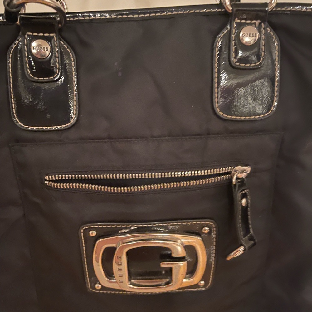 guess wallet in good condition as seen in the photo - Picture 2 of 3